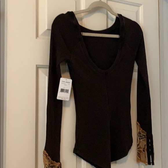 Free People top. Lace cuffs Size S NWT - Picture 4 of 10